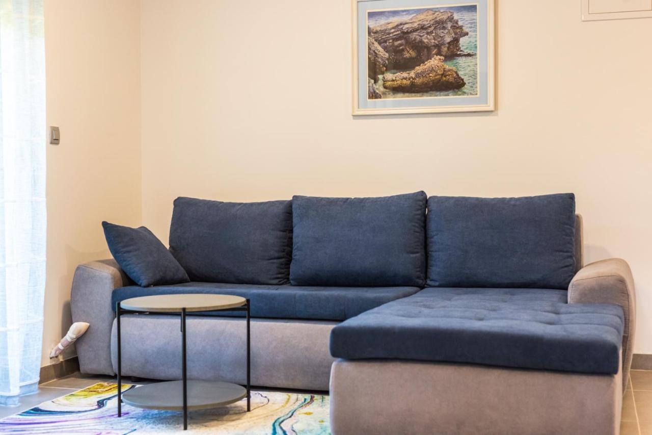Apartmani Leptir Rakovica Εξωτερικό φωτογραφία