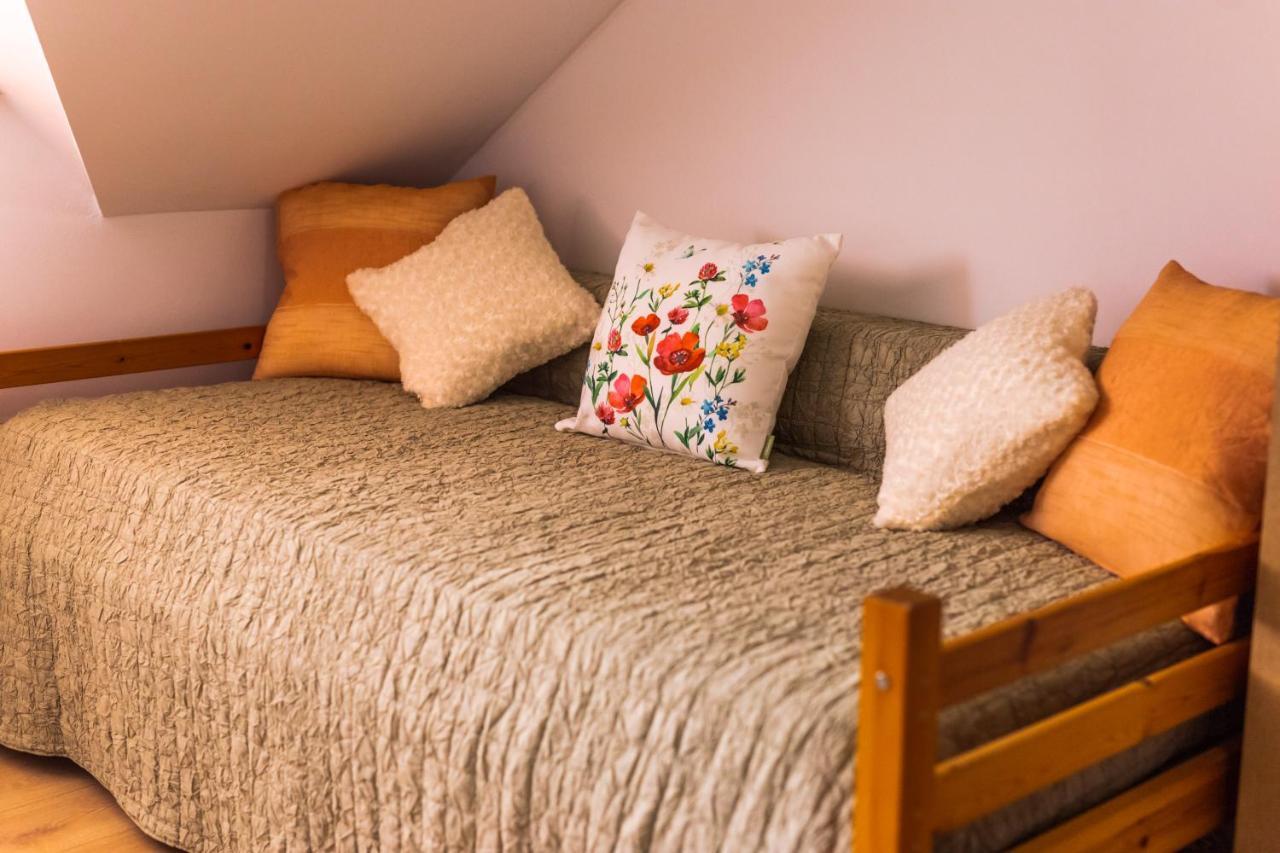Apartmani Leptir Rakovica Εξωτερικό φωτογραφία