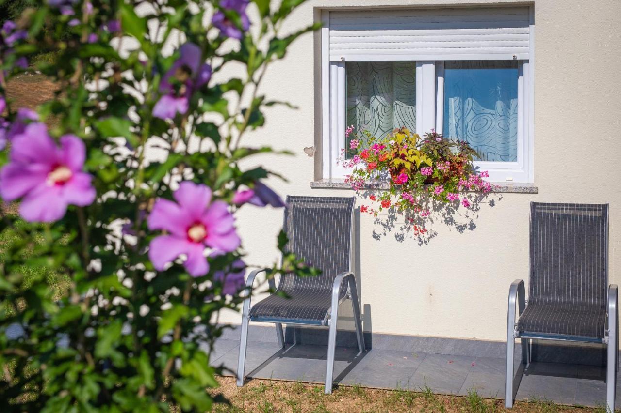 Apartmani Leptir Rakovica Εξωτερικό φωτογραφία