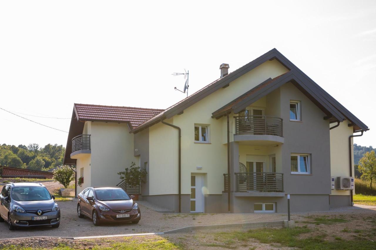 Apartmani Leptir Rakovica Εξωτερικό φωτογραφία